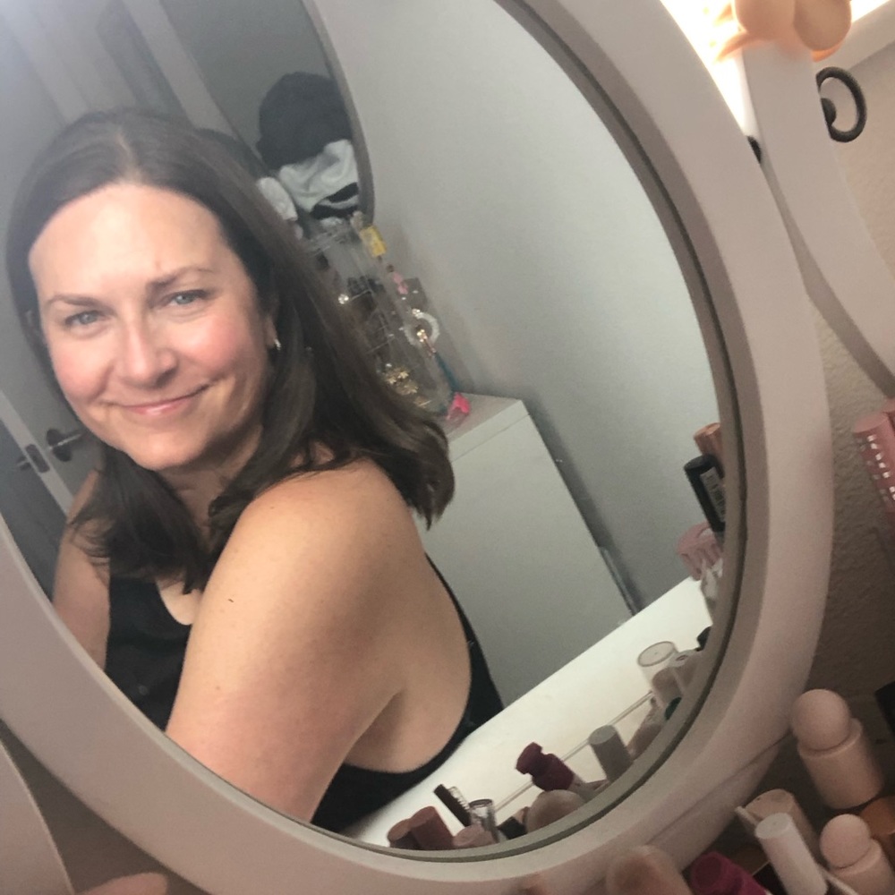 Meet your Posher, Beth Anne